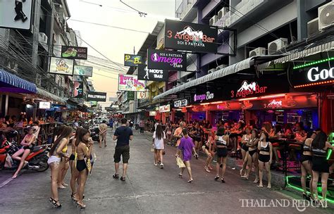 pattaya bars|Soi 6 Pattaya: The Street Where Audacity Meets Pleasure.